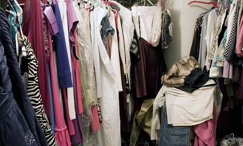 Common Mistakes That Cause Closet Clutter - Perfect Fit Closets - Custom Closets Calgary